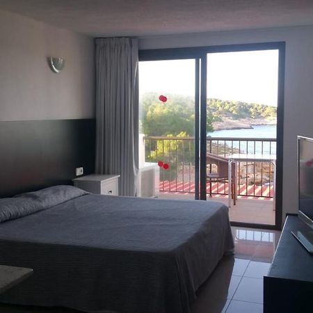 Es Grop Apartments Portinatx Zewnętrze zdjęcie